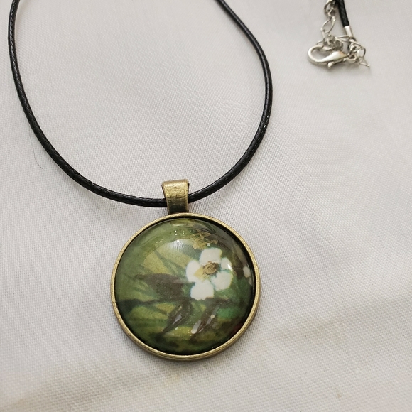 Homemade necklace - Picture 1 of 1